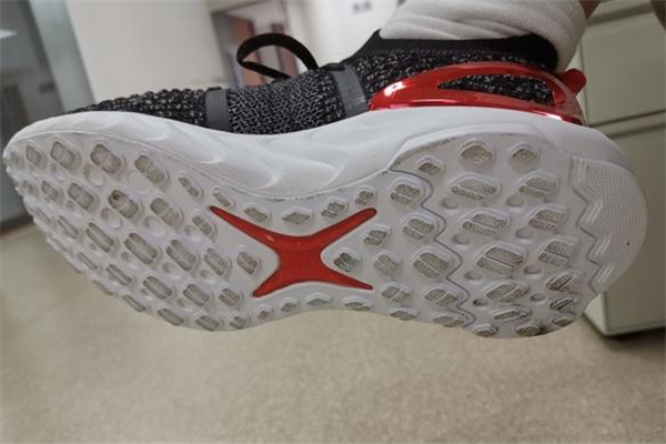 匹克態(tài)極plus實(shí)戰(zhàn)測評 態(tài)極1.0plus跑步評測 匹克態(tài)極plus實(shí)戰(zhàn)測評 態(tài)極1.0plus跑步評測