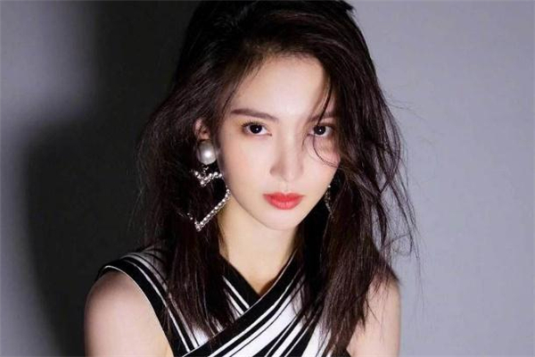 自體脂肪豐唇珠多少錢 自體脂肪豐唇珠費(fèi)用 自體脂肪豐唇珠多少錢 自體脂肪豐唇珠費(fèi)用