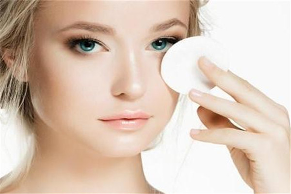 全切和埋線(xiàn)哪個(gè)好 全切雙眼皮好嗎 全切和埋線(xiàn)哪個(gè)好 全切雙眼皮好嗎