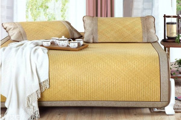 夏天孕婦可以睡涼席嗎 孕婦睡涼席的注意事項 夏天孕婦可以睡涼席嗎 孕婦睡涼席的注意事項