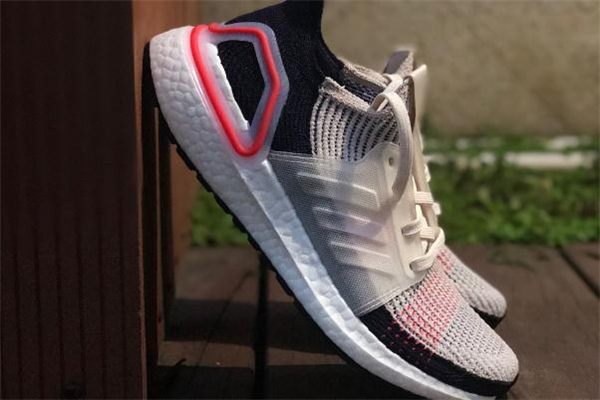 阿迪達斯ub19鞋墊后滑怎么辦 ub19鞋墊滑脫問題 阿迪達斯ub19鞋墊后滑怎么辦 ub19鞋墊滑脫問題