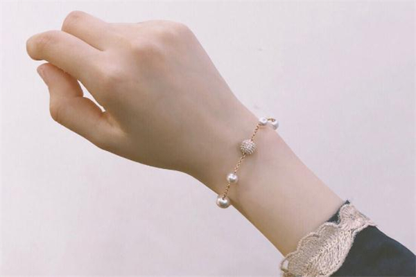 施華洛世奇手鏈太長了怎么辦 施華洛世奇手鏈怎么改短 施華洛世奇手鏈太長了怎么辦 施華洛世奇手鏈怎么改短