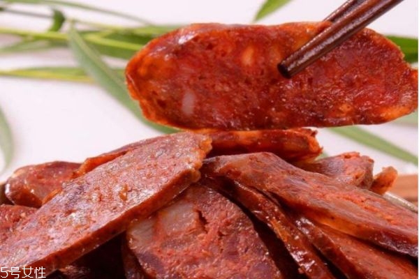 香腸蒸好還是煮好 快來(lái)看正確做法 香腸蒸好還是煮好 快來(lái)看正確做法