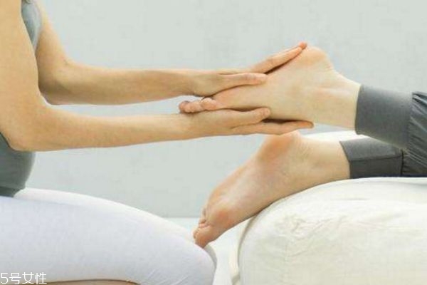 怎么按摩瘦四肢贅肉 瘦大小腿減肥按摩手法 怎么按摩瘦四肢贅肉 瘦大小腿減肥按摩手法