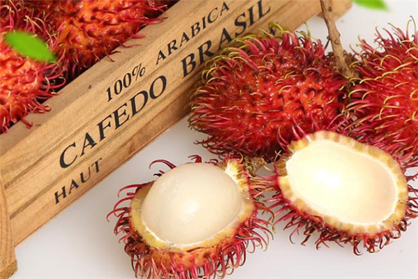 紅毛丹和螃蟹可以一起吃嗎 紅毛丹和螃蟹同吃的好處 紅毛丹和螃蟹可以一起吃嗎 紅毛丹和螃蟹同吃的好處