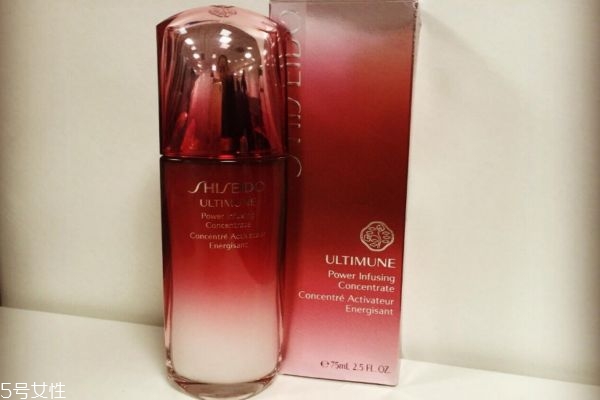 先用肌底液還是精華水 肌底液和精華水的順序 先用肌底液還是精華水 肌底液和精華水的順序