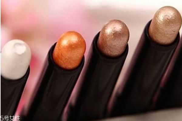 新手買(mǎi)啞光還是珠光 告訴你怎么做