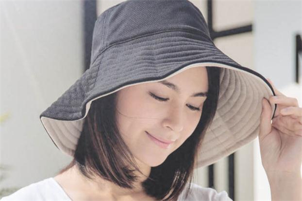 夏天戴什么帽子防曬 不同場合輕松應(yīng)對 夏天戴什么帽子防曬 不同場合輕松應(yīng)對