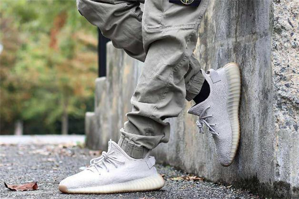 抽到y(tǒng)eezy什么時候去排隊 抽中yeezy可以不領嗎