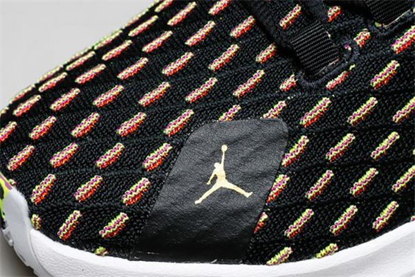 保羅12代測評 保羅cp12實戰(zhàn)怎么樣 保羅12代測評 保羅cp12實戰(zhàn)怎么樣