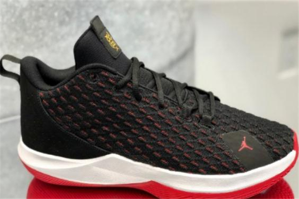 保羅12代測評 保羅cp12實戰(zhàn)怎么樣 保羅12代測評 保羅cp12實戰(zhàn)怎么樣