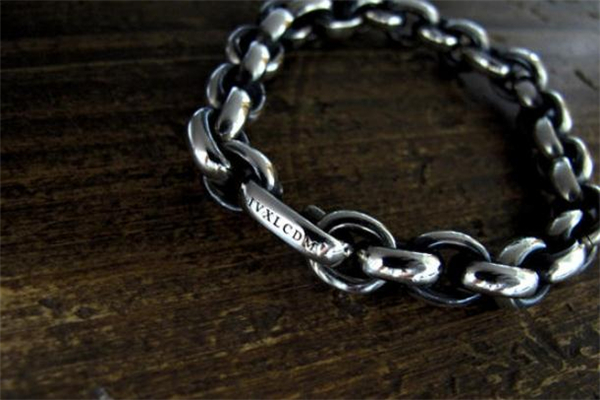 ivxlcdm是什么牌子 日本爆紅配飾品牌 ivxlcdm是什么牌子 日本爆紅配飾品牌