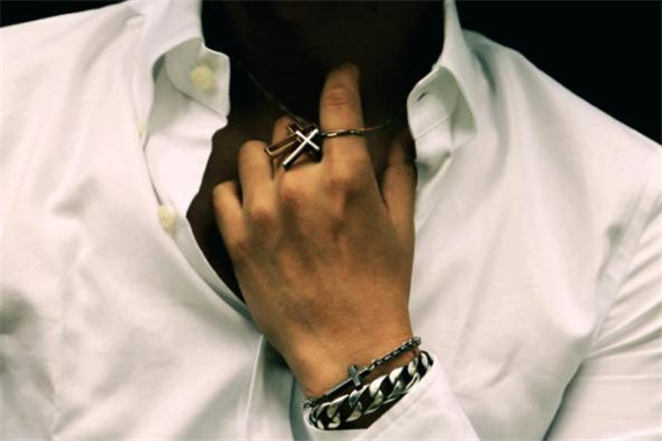 ivxlcdm是什么牌子 日本爆紅配飾品牌 ivxlcdm是什么牌子 日本爆紅配飾品牌