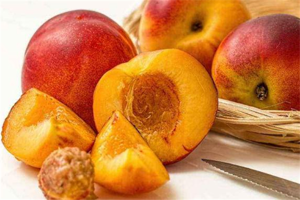 油桃榨汁需要去皮嗎 油桃榨汁需要加水嗎 油桃榨汁需要去皮嗎 油桃榨汁需要加水嗎