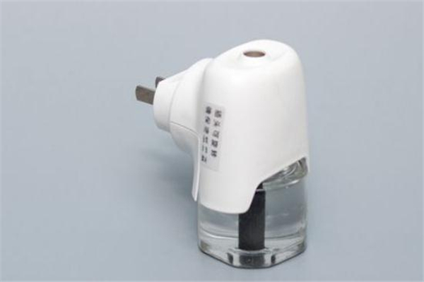 電熱蚊香液可以加水嗎 電蚊香液加水能用嗎 電熱蚊香液可以加水嗎 電蚊香液加水能用嗎