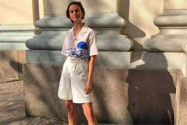 百慕大短褲會顯得腿短嗎 百慕大短褲矮個子能穿嗎 百慕大短褲會顯得腿短嗎 百慕大短褲矮個子能穿嗎