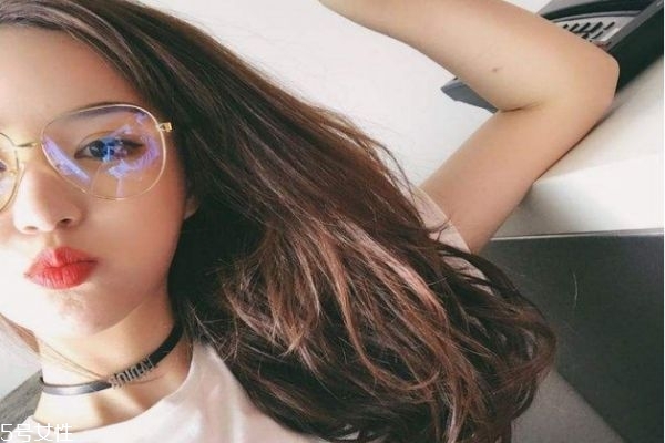 雙眼皮埋線多少錢 雙眼皮埋線的手術過程 雙眼皮埋線多少錢 雙眼皮埋線的手術過程