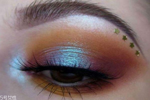 腫眼泡手術適合哪些人 腫眼泡手術注意事項 腫眼泡手術適合哪些人 腫眼泡手術注意事項