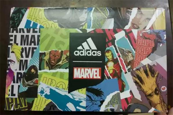 阿迪達(dá)斯米切爾一代開(kāi)箱測(cè)評(píng) 米切爾蜘蛛俠配色實(shí)物 阿迪達(dá)斯米切爾一代開(kāi)箱測(cè)評(píng) 米切爾蜘蛛俠配色實(shí)物