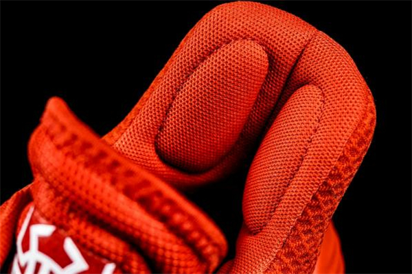 阿迪達(dá)斯米切爾一代開(kāi)箱測(cè)評(píng) 米切爾蜘蛛俠配色實(shí)物 阿迪達(dá)斯米切爾一代開(kāi)箱測(cè)評(píng) 米切爾蜘蛛俠配色實(shí)物