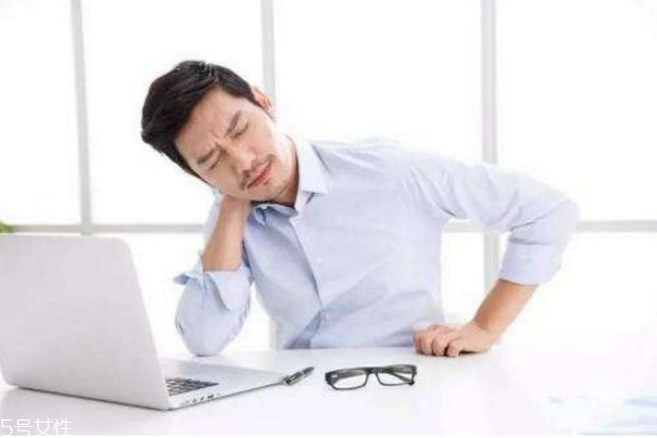 久坐后如何放松肌肉 久坐放松全身的運(yùn)動 久坐后如何放松肌肉 久坐放松全身的運(yùn)動