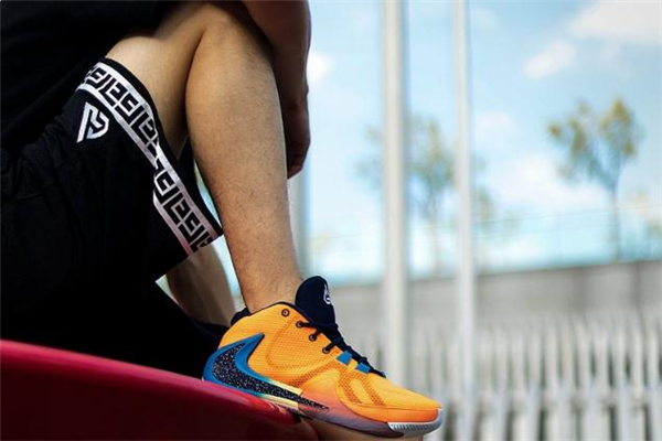 耐克freak 1實(shí)戰(zhàn)測評 字母哥一代實(shí)戰(zhàn)測評報(bào)告