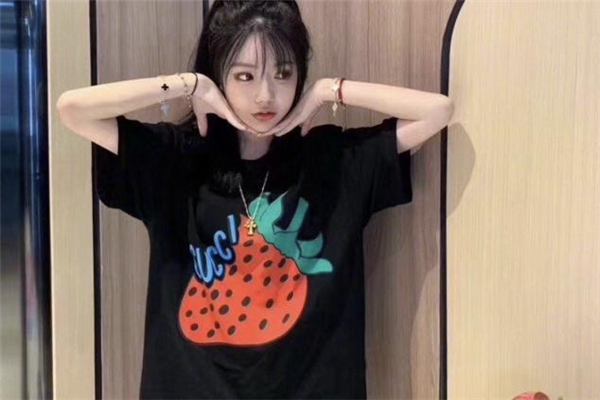 gucci草莓t恤價格 gucci草莓短袖多少錢 gucci草莓t恤價格 gucci草莓短袖多少錢