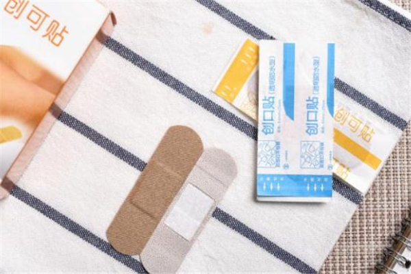 用過的創(chuàng)可貼是什么垃圾 創(chuàng)可貼扔什么垃圾桶