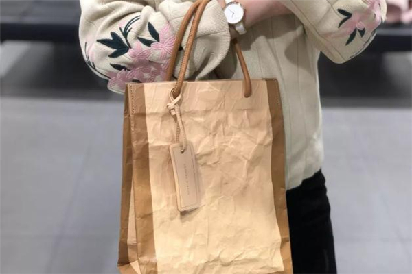 小ck牛皮紙袋包多少錢(qián) 小ck紙袋包價(jià)格
