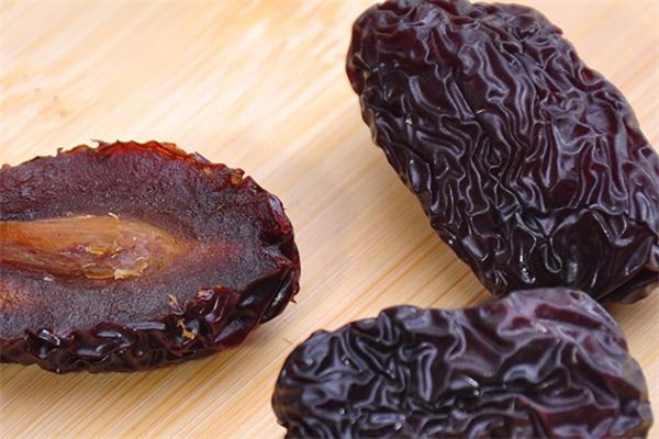 黑棗是什么味道 正宗黑棗的味道是什么樣的 黑棗是什么味道 正宗黑棗的味道是什么樣的