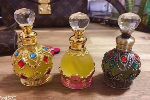 迪拜的香精怎么使用 迪拜香精使用方法 迪拜的香精怎么使用 迪拜香精使用方法