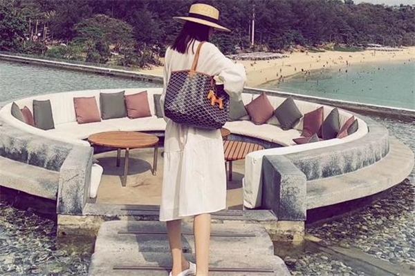 韓國emo狗牙包哪個顏色好看 狗牙包有哪些顏色 韓國emo狗牙包哪個顏色好看 狗牙包有哪些顏色