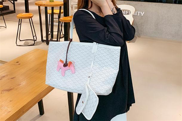 韓國emo狗牙包哪個顏色好看 狗牙包有哪些顏色 韓國emo狗牙包哪個顏色好看 狗牙包有哪些顏色