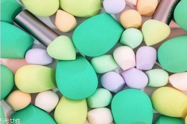 遮瑕用手還是美妝蛋 遮瑕用手好還是刷子 遮瑕用手還是美妝蛋 遮瑕用手好還是刷子