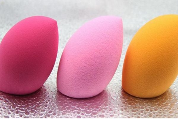 遮瑕用手還是美妝蛋 遮瑕用手好還是刷子 遮瑕用手還是美妝蛋 遮瑕用手好還是刷子