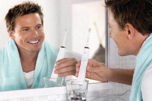 電動(dòng)牙刷買什么樣的好 電動(dòng)牙刷選購指南 電動(dòng)牙刷買什么樣的好 電動(dòng)牙刷選購指南