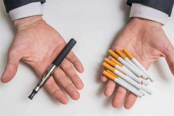 抽電子煙會(huì)口臭嗎 為什么抽電子煙會(huì)口臭 抽電子煙會(huì)口臭嗎 為什么抽電子煙會(huì)口臭