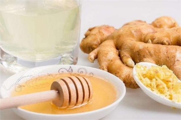 生姜蜂蜜水的正確做法 生姜蜂蜜水怎么做 生姜蜂蜜水的正確做法 生姜蜂蜜水怎么做