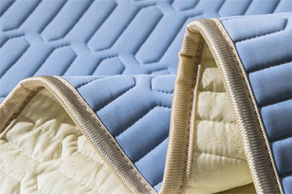 乳膠涼席可以用洗衣機(jī)洗嗎 乳膠涼席機(jī)洗選什么模式 乳膠涼席可以用洗衣機(jī)洗嗎 乳膠涼席機(jī)洗選什么模式