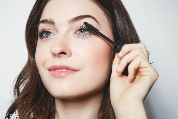 睫毛有哪些畫(huà)法 睫毛的正確畫(huà)法 睫毛有哪些畫(huà)法 睫毛的正確畫(huà)法