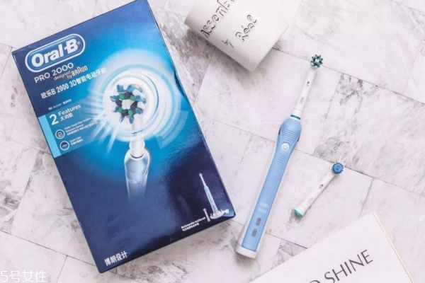 電動(dòng)牙刷能美白牙齒嗎 電動(dòng)牙刷能不能讓牙齒變白 電動(dòng)牙刷能美白牙齒嗎 電動(dòng)牙刷能不能讓牙齒變白