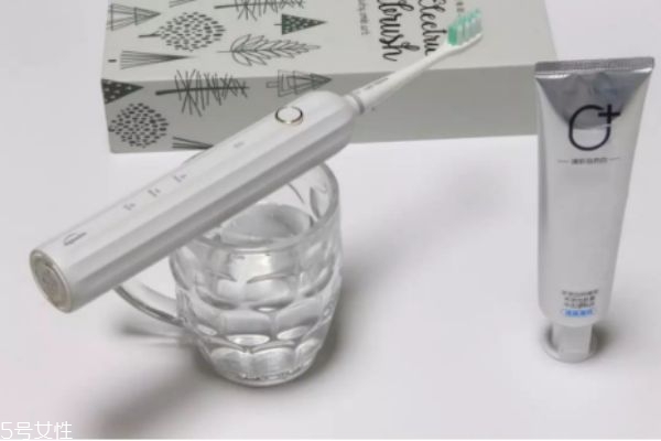 usmile電動(dòng)牙刷好用嗎 usmile電動(dòng)牙刷評(píng)價(jià) usmile電動(dòng)牙刷好用嗎 usmile電動(dòng)牙刷評(píng)價(jià)