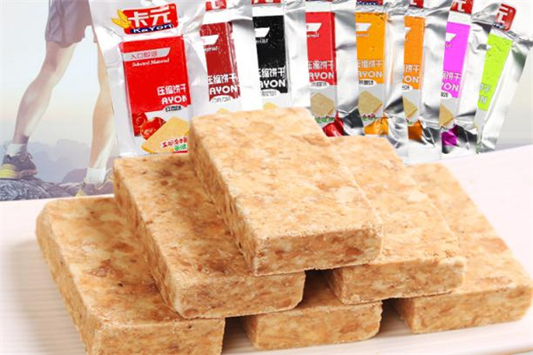 吃壓縮餅干會(huì)上火嗎 壓縮餅干吃了上火怎么辦 吃壓縮餅干會(huì)上火嗎 壓縮餅干吃了上火怎么辦