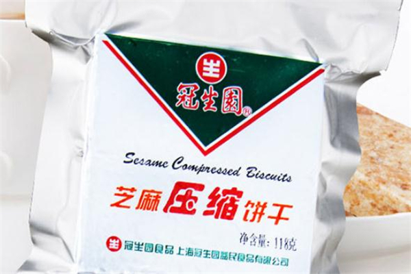 吃壓縮餅干能喝水嗎 吃壓縮餅干喝水撐死是真的嗎 吃壓縮餅干能喝水嗎 吃壓縮餅干喝水撐死是真的嗎