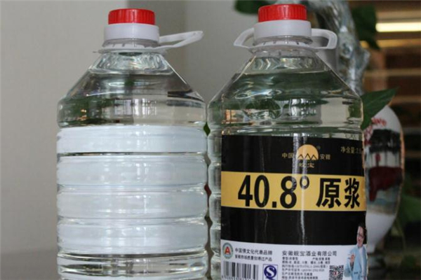 散裝白酒可以帶上火車嗎 散裝白酒屬于危險(xiǎn)品嗎 散裝白酒可以帶上火車嗎 散裝白酒屬于危險(xiǎn)品嗎