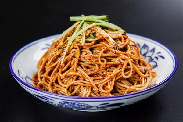 涼面和米飯哪個熱量高 涼面和米飯哪個容易胖 涼面和米飯哪個熱量高 涼面和米飯哪個容易胖