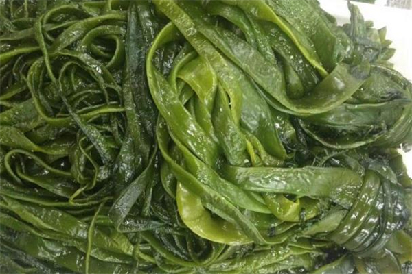 裙帶菜適合哪類人食用 裙帶菜什么人不能吃 裙帶菜適合哪類人食用 裙帶菜什么人不能吃