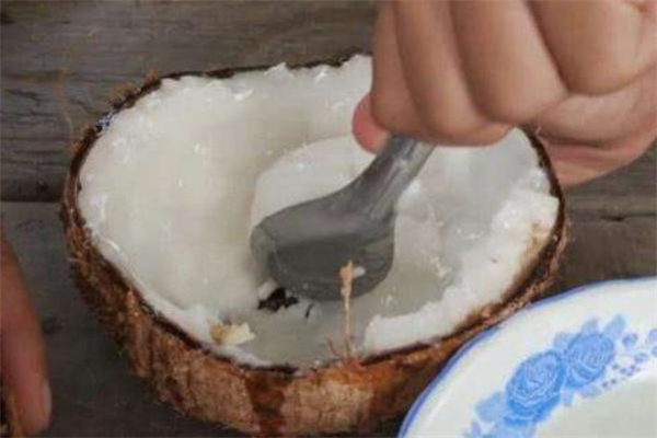 什么人不能吃椰子肉 哪些人不適合吃椰子肉 什么人不能吃椰子肉 哪些人不適合吃椰子肉