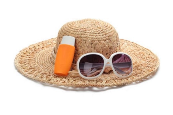 哪些人容易被曬黑 曬黑后怎么白回來 哪些人容易被曬黑 曬黑后怎么白回來