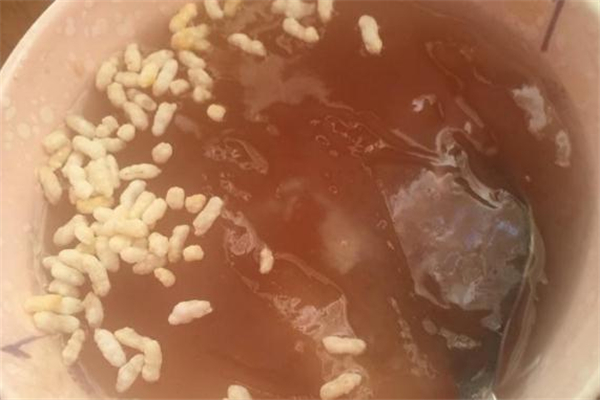 泡藕粉變成水怎么補(bǔ)救 藕粉沖泡失敗后能喝嗎 泡藕粉變成水怎么補(bǔ)救 藕粉沖泡失敗后能喝嗎